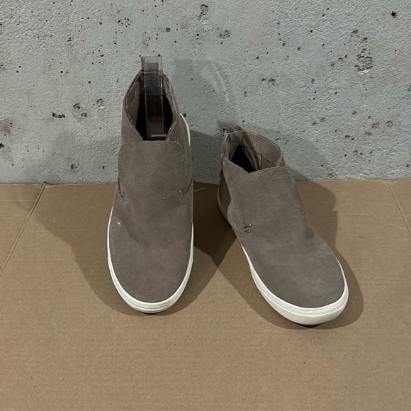 DV by Dolce Vita Shoes - Dolce Vita Gray Pull On Sneaker Booties - Size 6.5